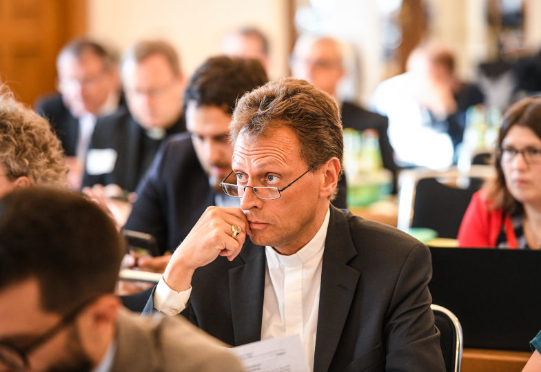 Raus aus den Filterblasen! Der Synodale Weg in der Krise